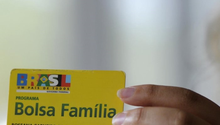 Para custear o novo Bolsa Família, governo aumenta alíquotas do IOF